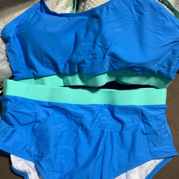 High waisted bikini-sporty block bandeau top - Picture 1 of 3